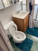 5446 N Elston Ave, Unit 2N in Chicago, IL - Building Photo - Building Photo