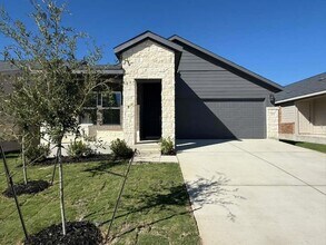 577 Sormonne Lp in Kyle, TX - Building Photo - Building Photo