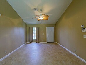 325 NE 30th Terrace in Cape Coral, FL - Building Photo - Building Photo