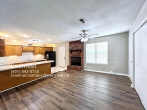 6375 Greenbriar Dr in Horn Lake, MS - Building Photo - Building Photo