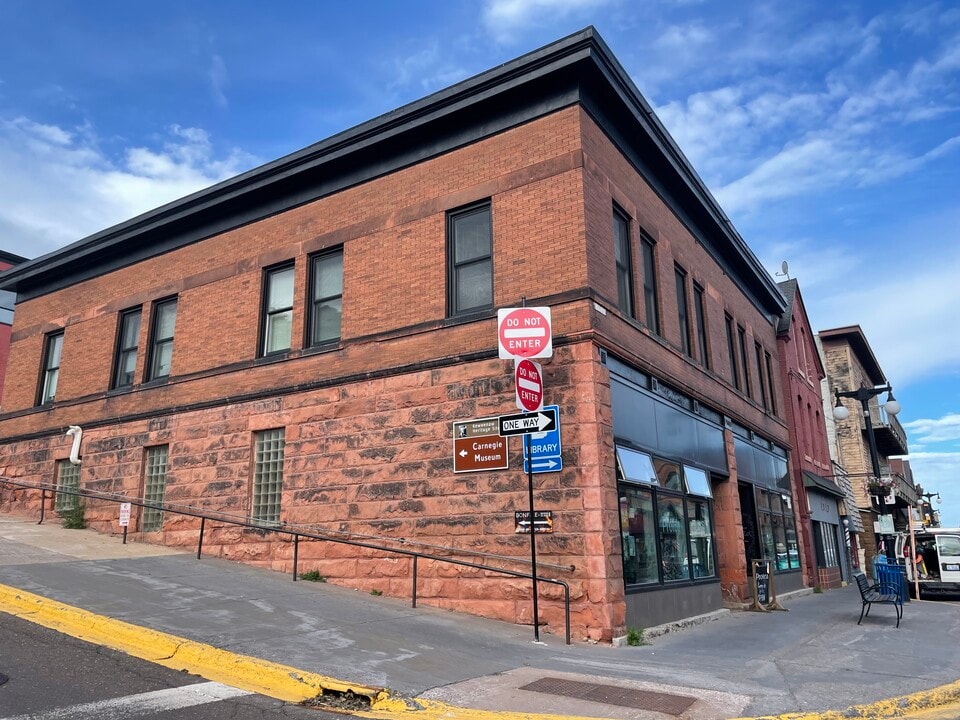 417 Shelden Ave, Unit #D in Houghton, MI - Building Photo