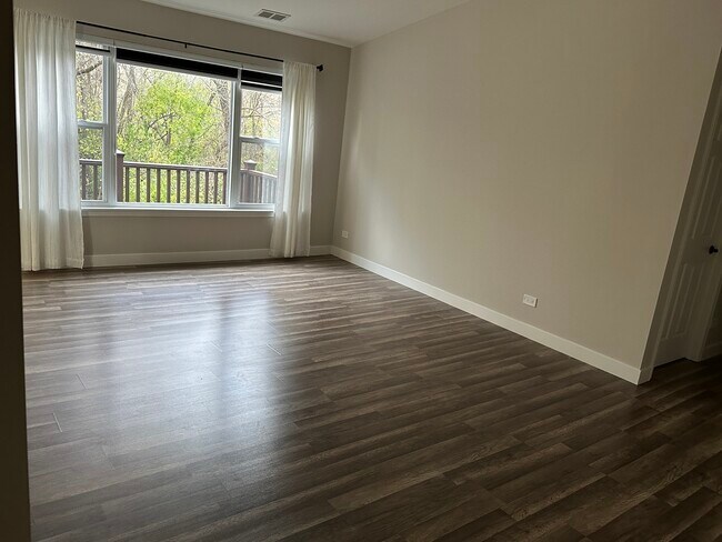 992 Langtry Ct in Elgin, IL - Building Photo - Building Photo