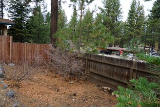 1995 12th St-Unit -Unit #2 in South Lake Tahoe, CA - Building Photo - Building Photo