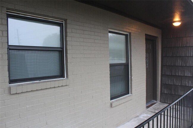 1518 East Ave in Katy, TX - Building Photo - Building Photo