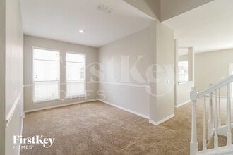 8842 Cypress Hammock Dr in Tampa, FL - Building Photo - Building Photo