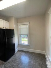 168 Lake Ave in Elyria, OH - Building Photo - Building Photo
