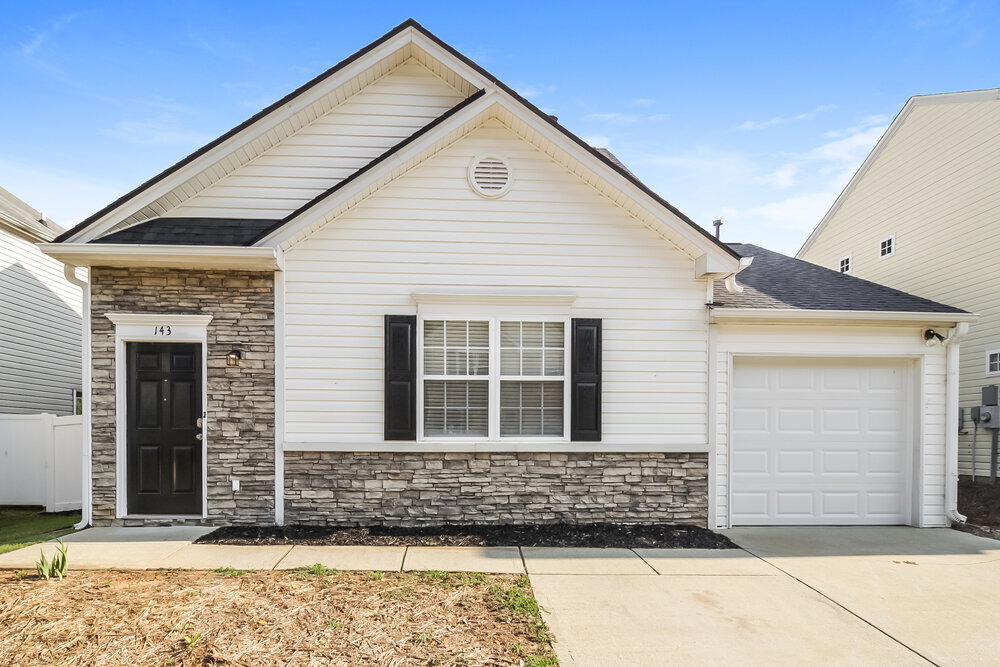 143 Oak Grove Pl in Acworth, GA - Building Photo