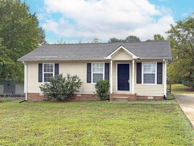 property at 670 Artic Ave