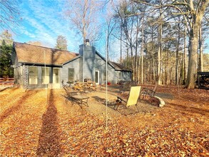 1080 Gordon Combs Rd NW in Marietta, GA - Building Photo - Building Photo