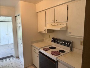 406 Morgan Cir S in Lehigh Acres, FL - Building Photo - Building Photo