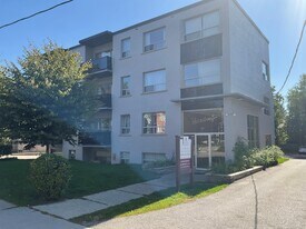 657 Balliol in Toronto, ON - Building Photo