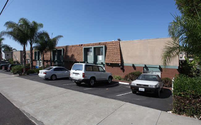 Terrace Villas in San Diego, CA - Foto de edificio - Building Photo