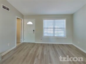 7742 Settlers Landing Trail S, Unit A407 in Jacksonville, FL - Building Photo - Building Photo