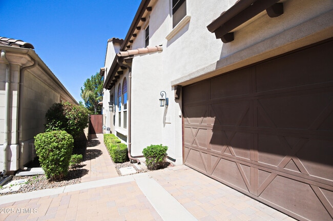 4116 S Greythorne Way in Chandler, AZ - Building Photo - Building Photo