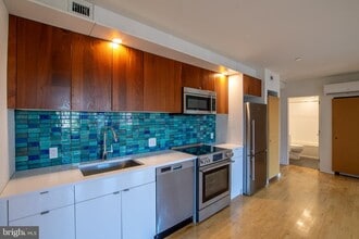 152 W Laurel St in Philadelphia, PA - Building Photo - Building Photo