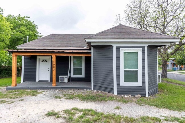 property at 1003 Piedmont Ave