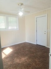 301 Pennsylvania Ave in Carrollton, GA - Building Photo - Building Photo