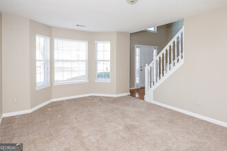 6833 Fireside Ln in Atlanta, GA - Building Photo - Building Photo