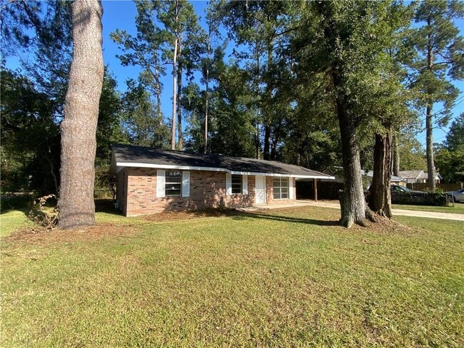 801 S Chestnut St in Hammond, LA - Foto de edificio - Building Photo
