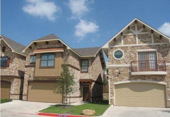 Arioso Apartments & Townhomes