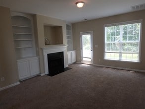 216 Haywood Ln in Clayton, NC - Building Photo - Building Photo