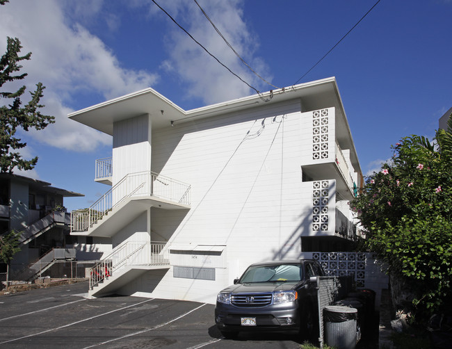 1454 Pele St in Honolulu, HI - Foto de edificio - Building Photo