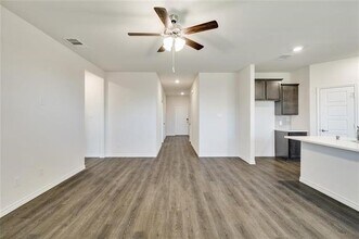 6400 Tudor Pl in Krugerville, TX - Building Photo - Building Photo