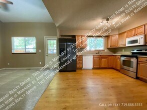 5330 Tupper Ct in Colorado Springs, CO - Building Photo - Building Photo