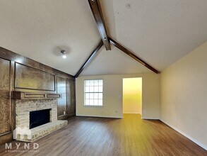 11809 Garden Terrace Dr in Dallas, TX - Foto de edificio - Building Photo