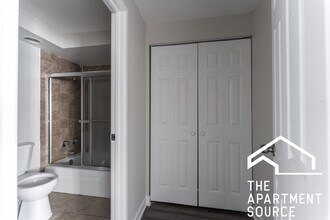 6011 N Winthrop Ave, Unit 101 in Chicago, IL - Building Photo - Building Photo