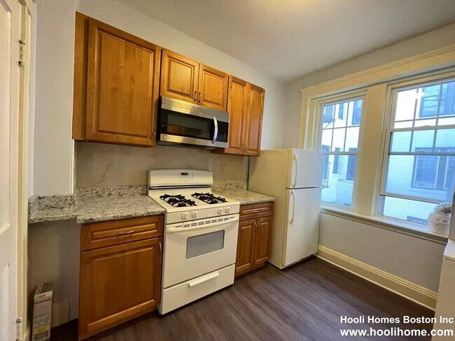 153 Strathmore Rd in Boston, MA - Building Photo - Building Photo