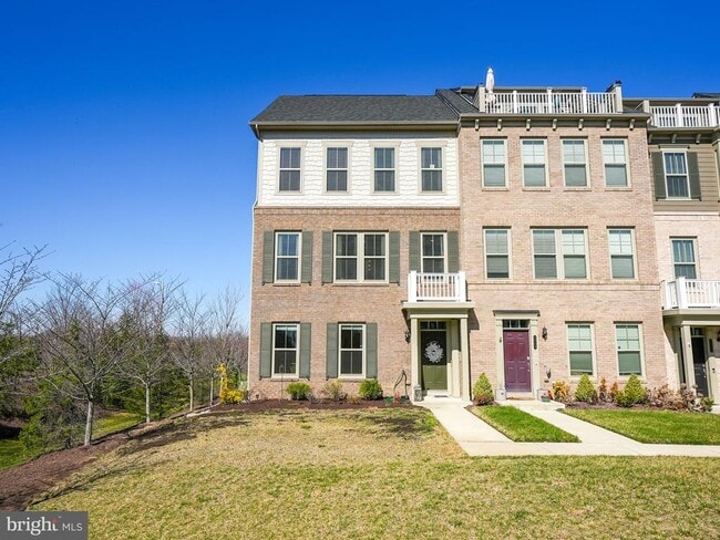 property at 2067 Alder Ln