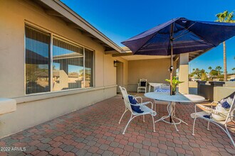 5337 E Gelding Dr in Scottsdale, AZ - Building Photo - Building Photo
