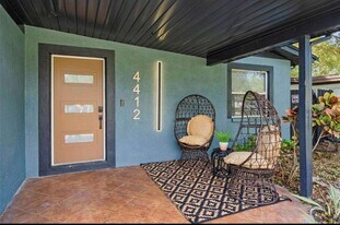 4412 W Pearl Ave in Tampa, FL - Building Photo