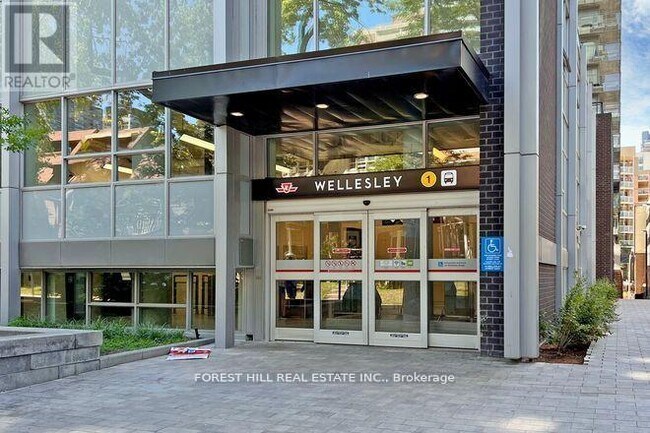 17-1217 Dundonald St in Toronto, ON - Building Photo - Building Photo