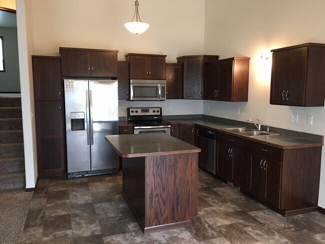 1314 4th St NW in West Fargo, ND - Building Photo - Building Photo