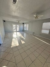 5718 Jones Falls Dr in San Antonio, TX - Building Photo - Building Photo