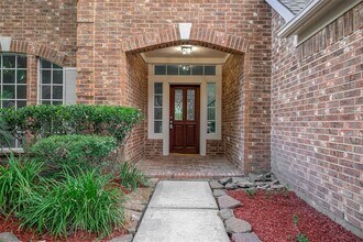2118 Westover Park Cir in Spring, TX - Building Photo - Building Photo