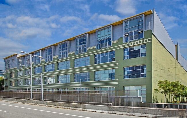 property at 1130 S FLOWER St