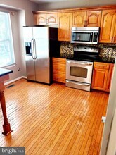 9575 Donnan Castle Ct in Laurel, MD - Building Photo - Building Photo