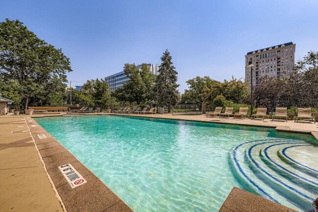 property at 601 W 11th Ave