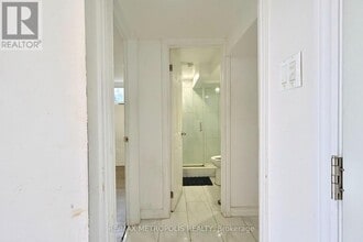 538 Bellamy Rd N in Toronto, ON - Building Photo - Building Photo