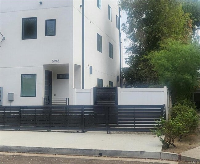 property at 5948 Cantaloupe Ave