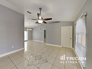 871 Jarnac Dr in Kissimmee, FL - Building Photo - Building Photo