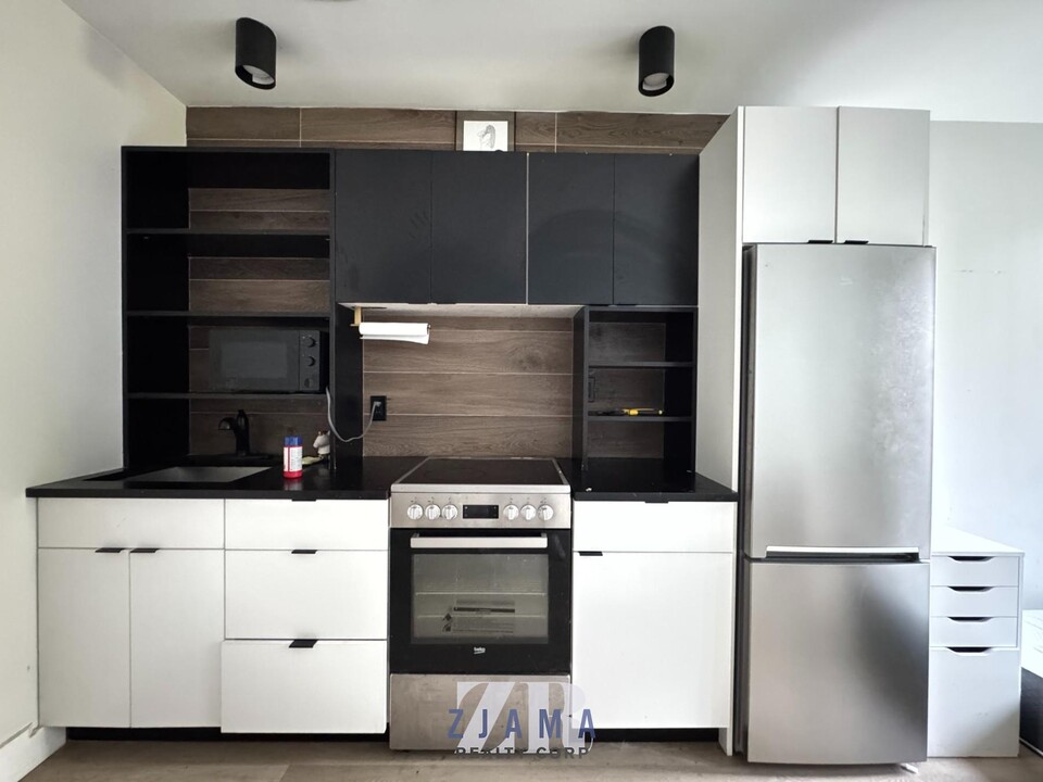 727 DeKalb Ave in Brooklyn, NY - Building Photo