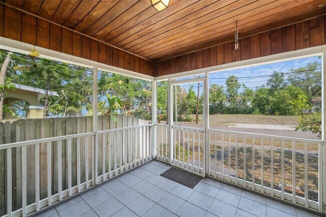 309 Cedar St in Clearwater, FL - Building Photo - Building Photo