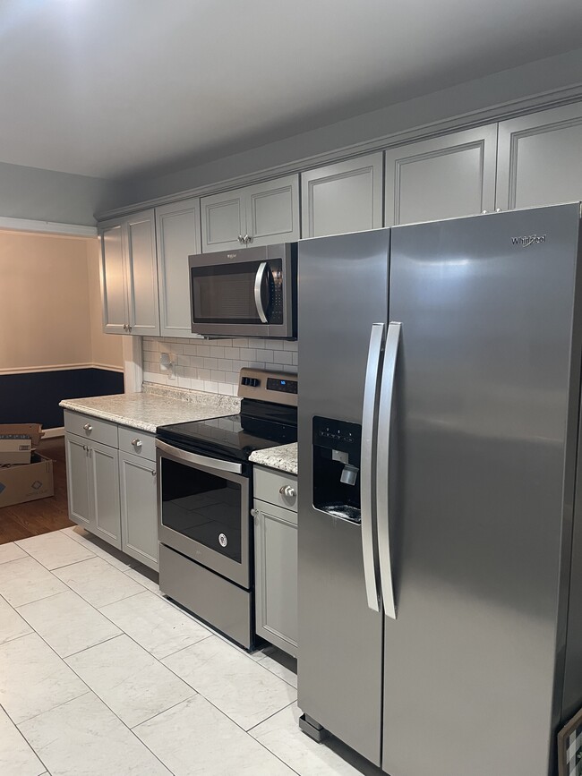 1424 Longview Ave in Salem, VA - Building Photo - Building Photo