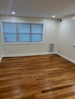 2351 16th St SE, Unit 103 in Washington, DC - Building Photo