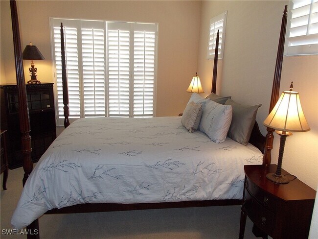 property at 2444 Ravenna Blvd