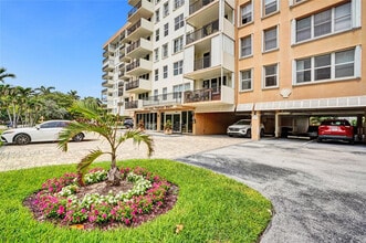 1150 Hillsboro Mile in Hillsboro Beach, FL - Foto de edificio - Building Photo